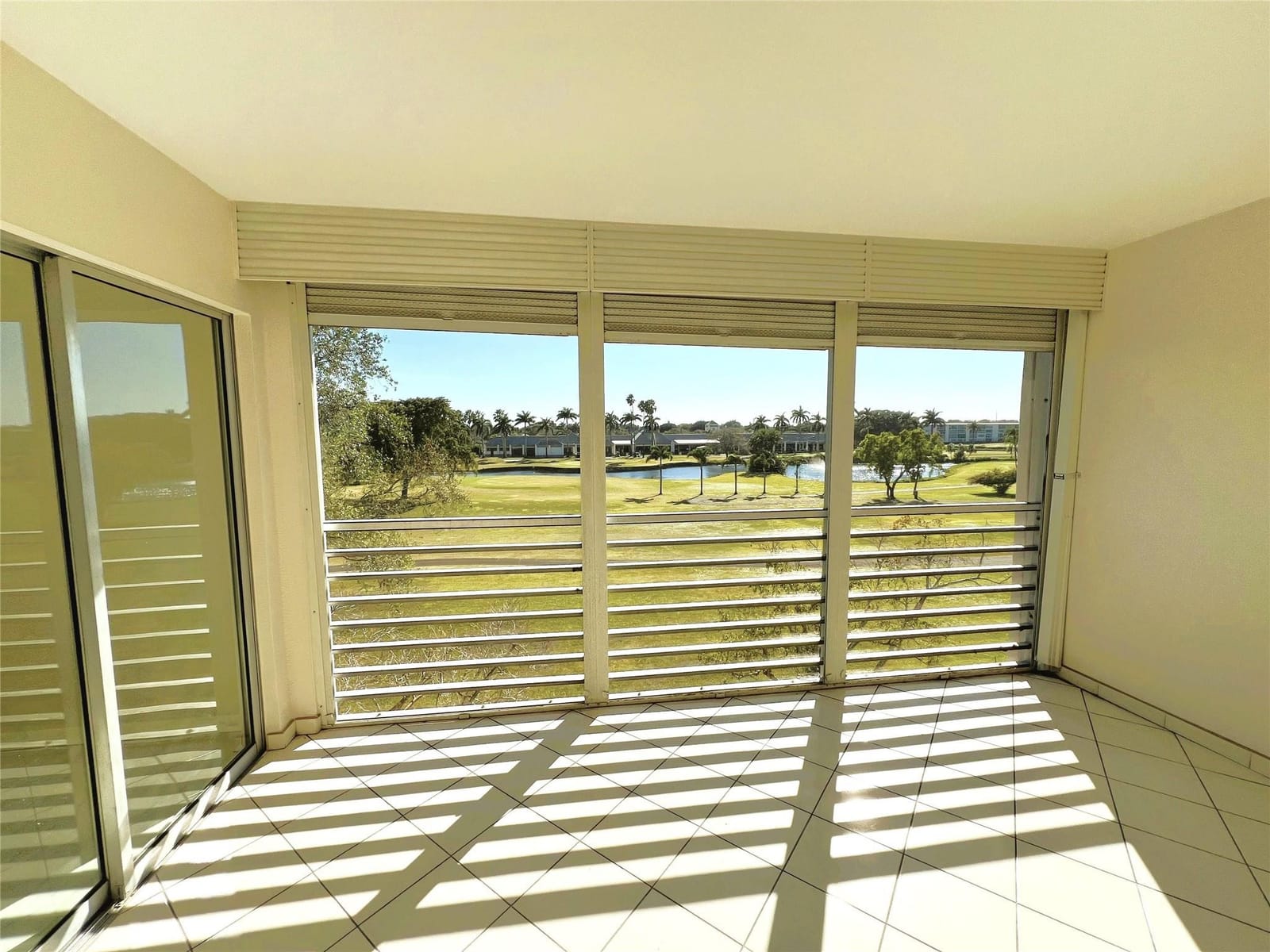 3303 Aruba Way E-4 — photo 2