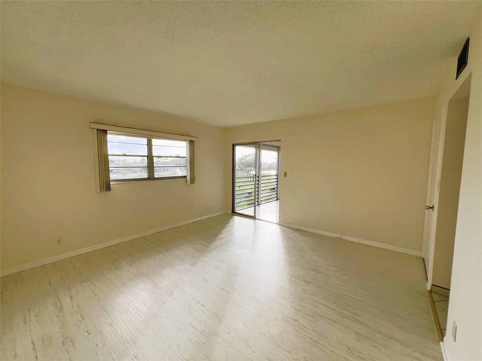 3303 Aruba Way E-4 — photo 12