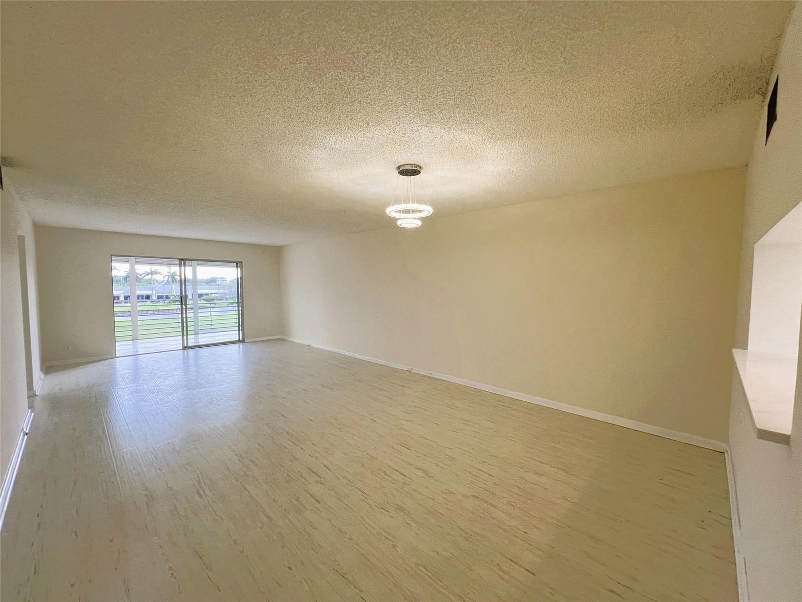 3303 Aruba Way E-4 — photo 3