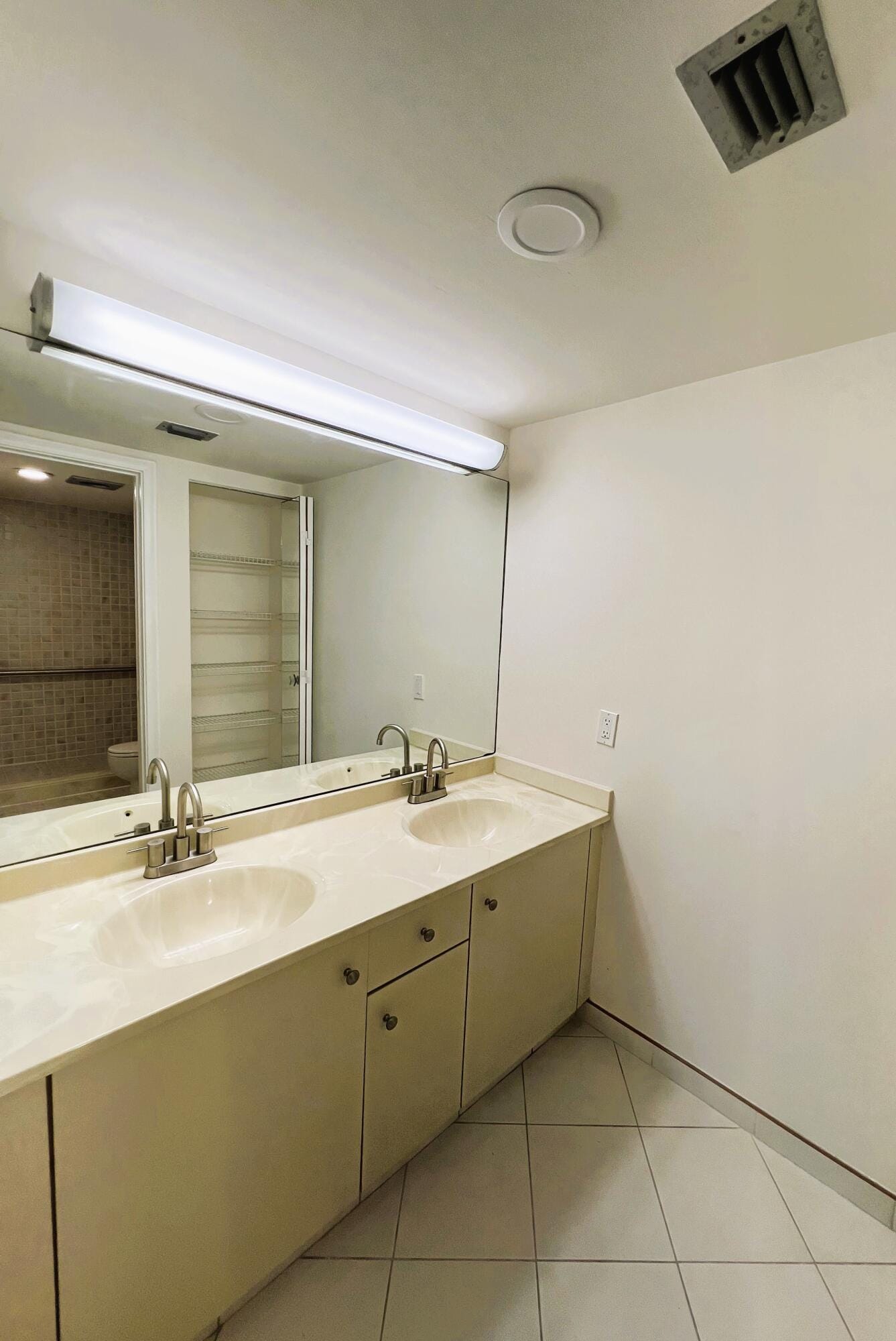 3303 Aruba Way E-4 — photo 9