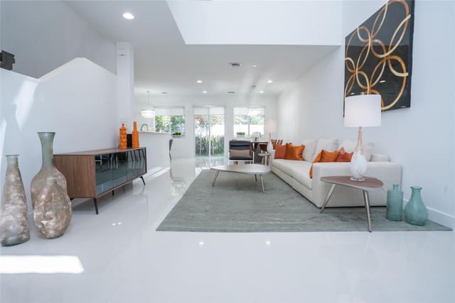 713 SE 1st Court 713, sold in Atlantic East, Pompano Beach, FL