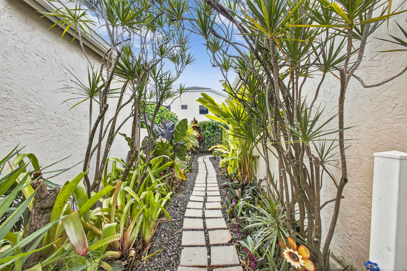 2085 Chagall Circle, West Palm Beach, FL 33409 photo 17