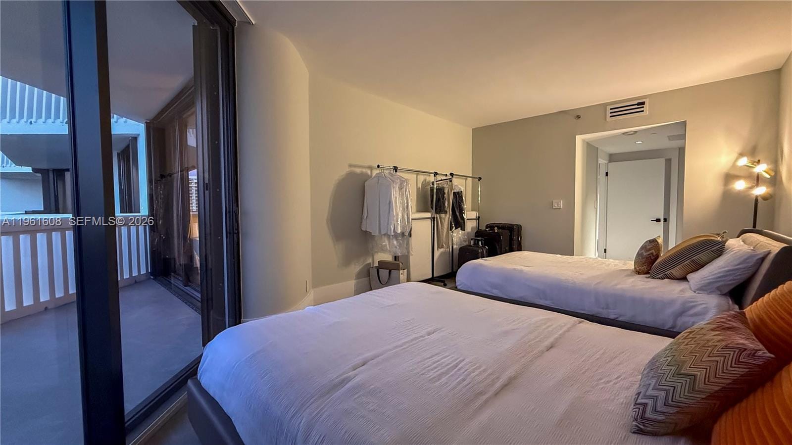 2000 Island Boulevard 2404, Aventura, FL 33160 photo 13