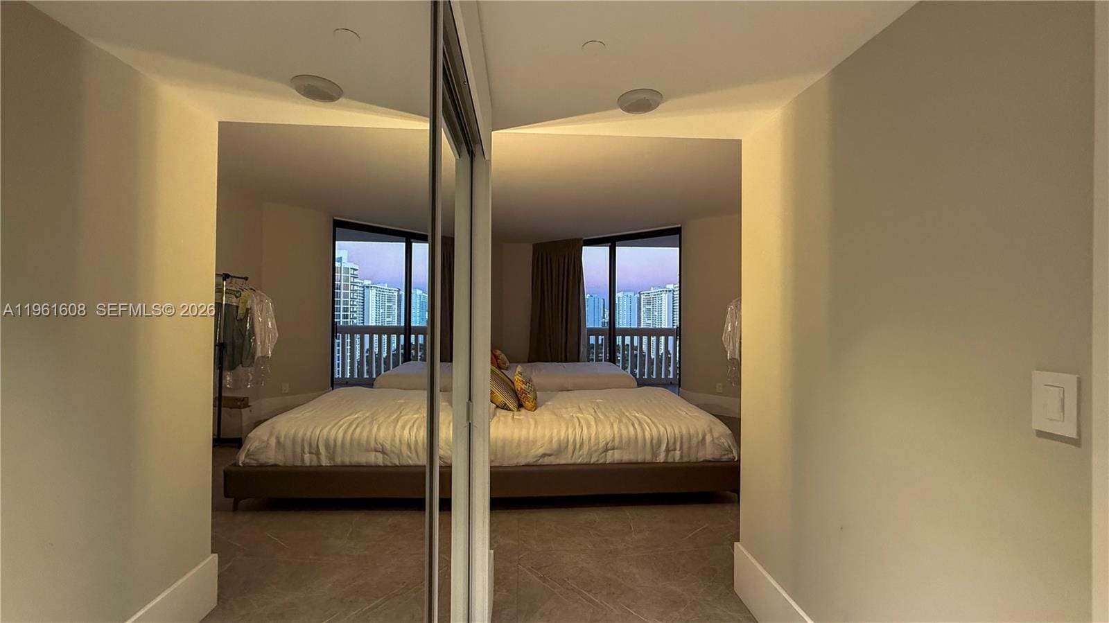 2000 Island Boulevard 2404, Aventura, FL 33160 photo 17