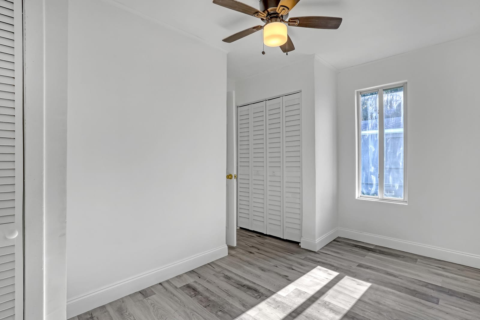 180 W 15th Street — photo 3