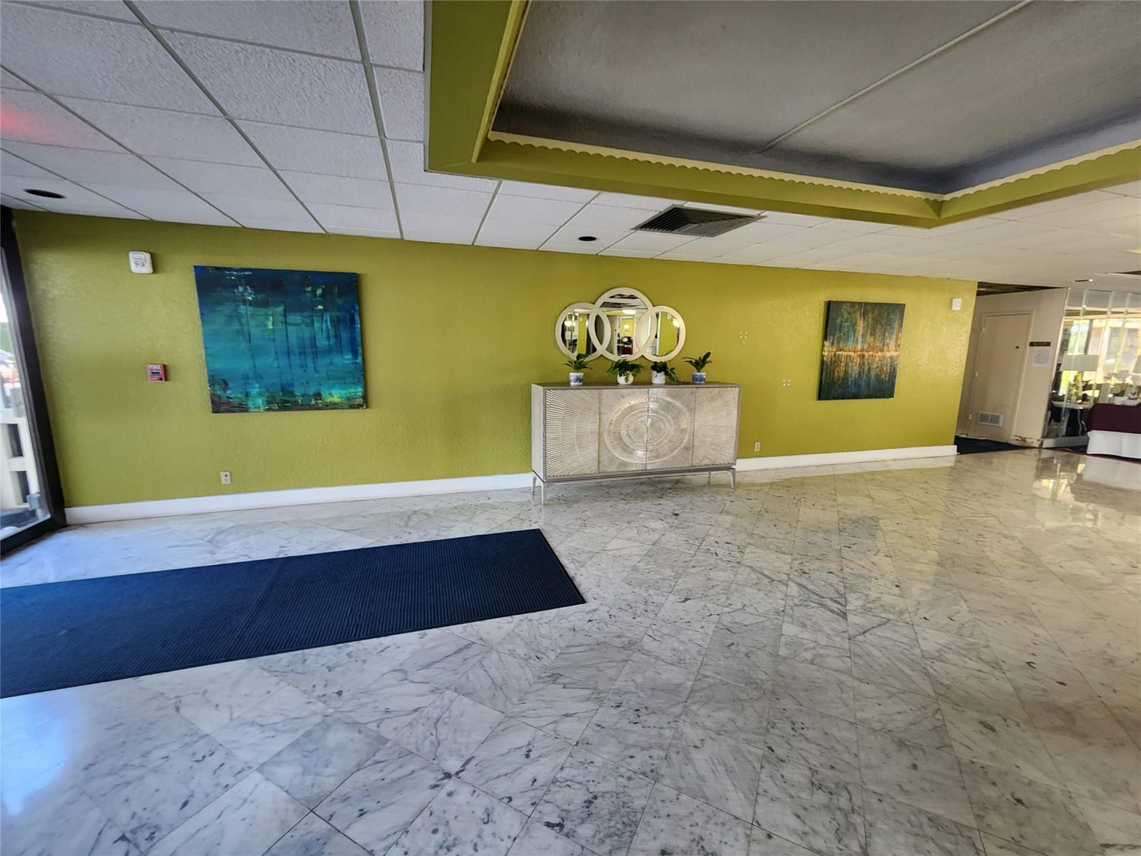 4330 Hillcrest Drive 616 — photo 4