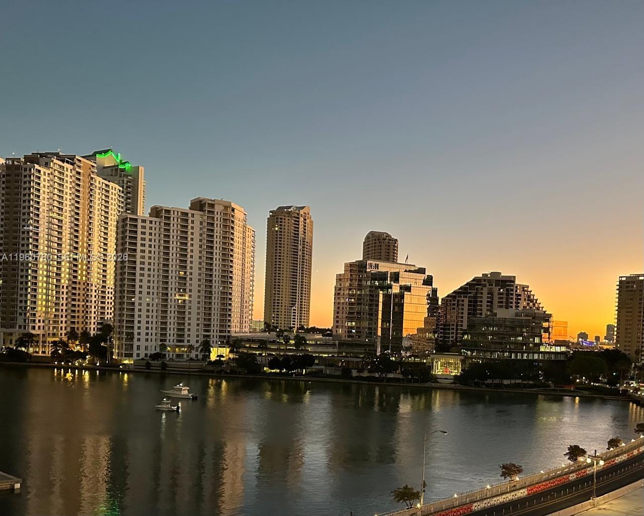 801 Brickell Bay Drive 761, Miami, FL 33131