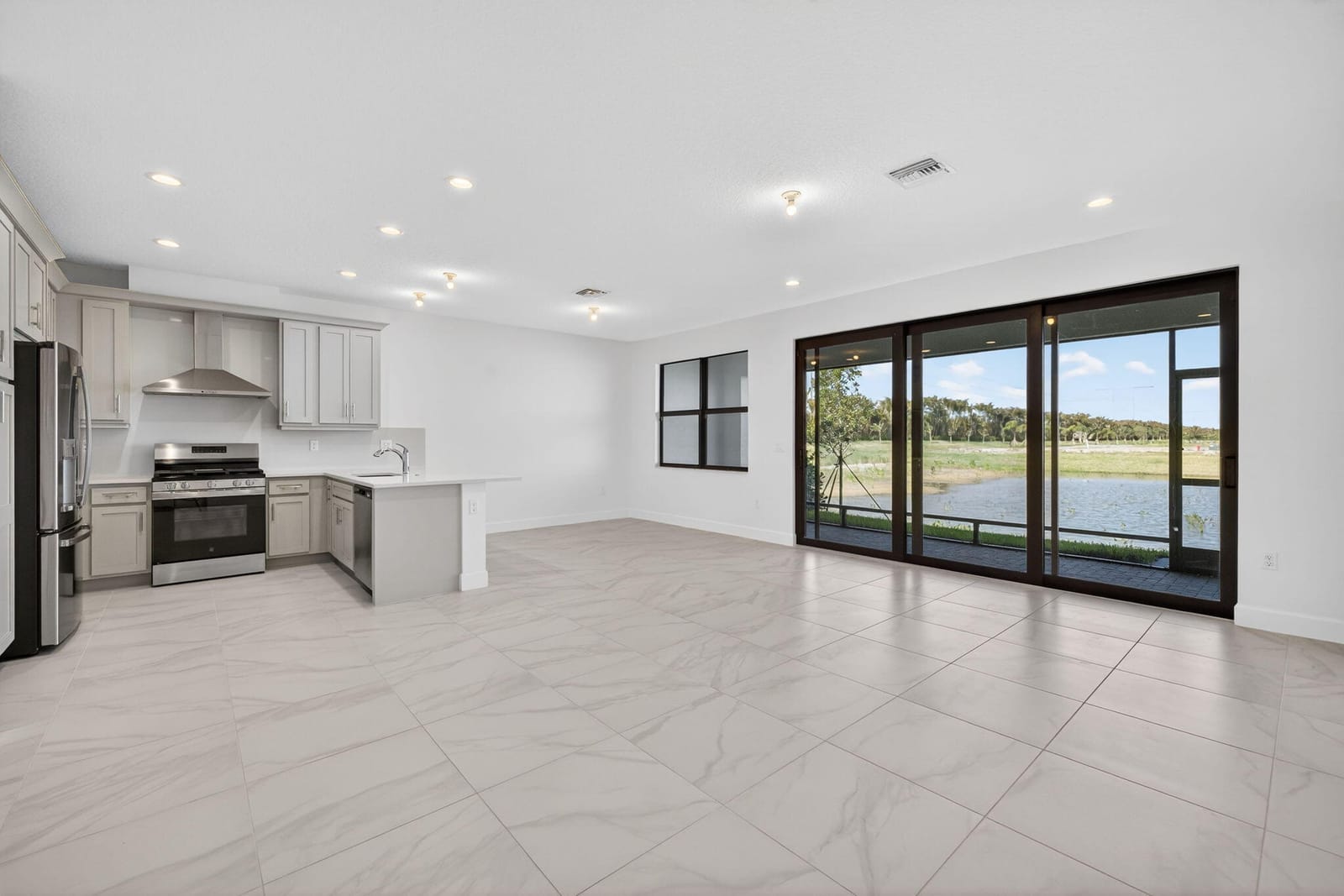 13589 SW Brightside Way, Port St. Lucie, FL 34987 photo 10