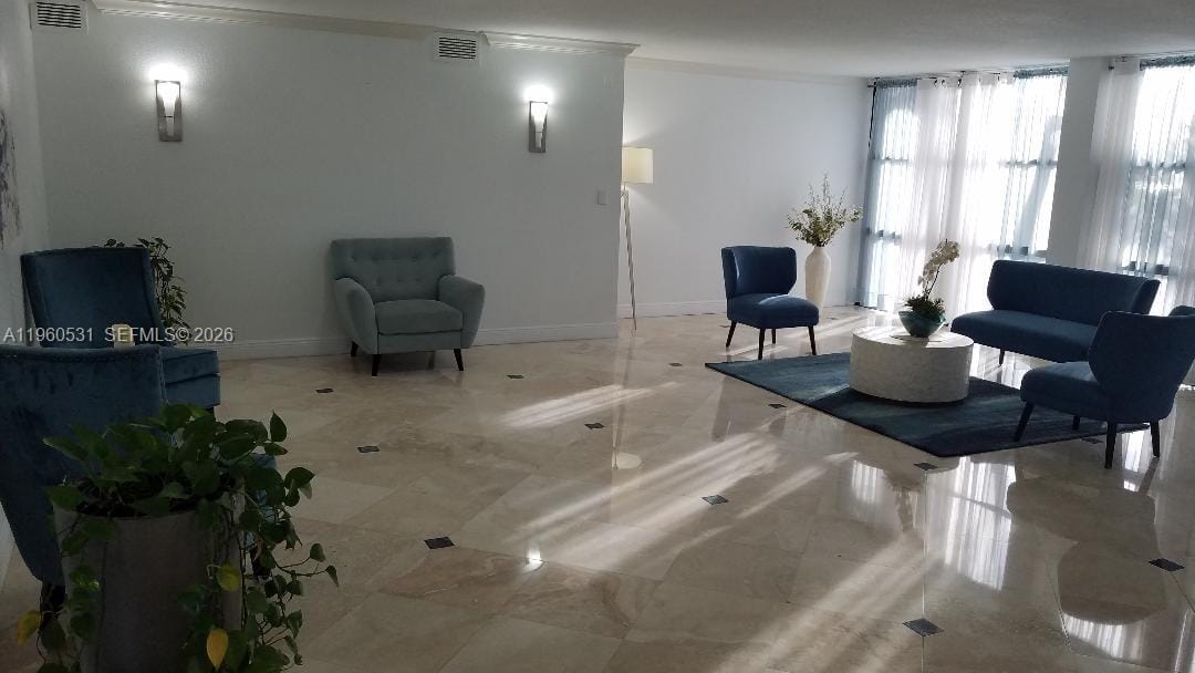800 Parkview Drive 416 — photo 4