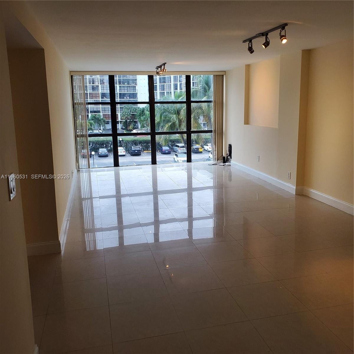 800 Parkview Drive 416 — photo 9