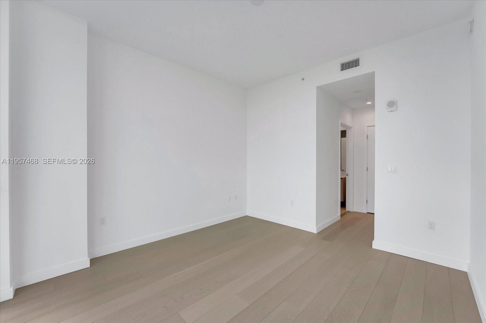 9201 E Bay Harbor LPH_711 — photo 10
