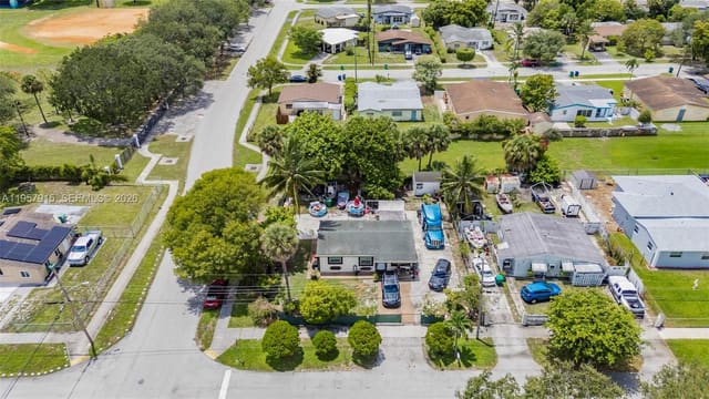 901 NW 34th Terrace, sold in Sunrise Heights, Lauderhill, FL