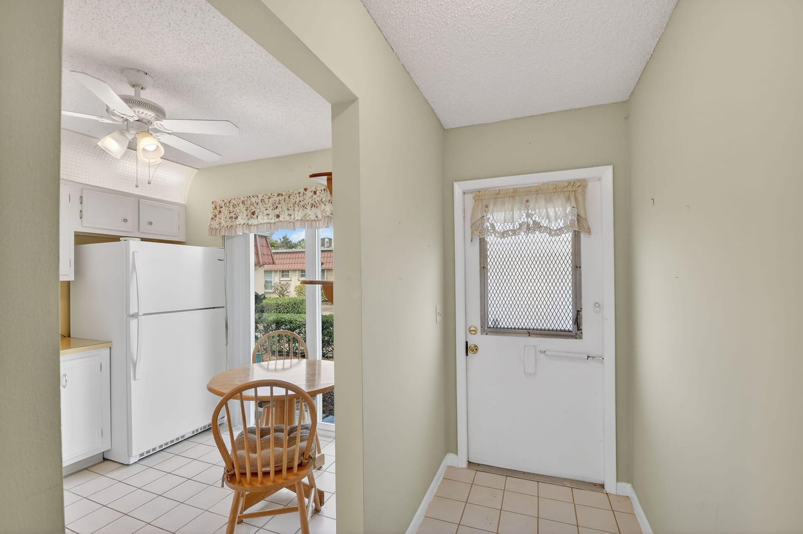 742 Nantucket Circle, Lake Worth, FL 33467 photo 11