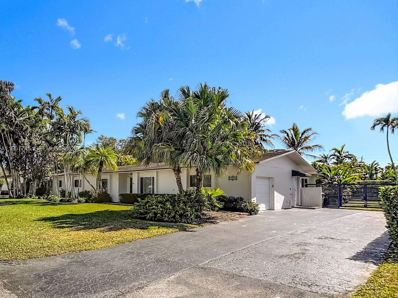 10028 SW 127th Street, Miami, FL 33176