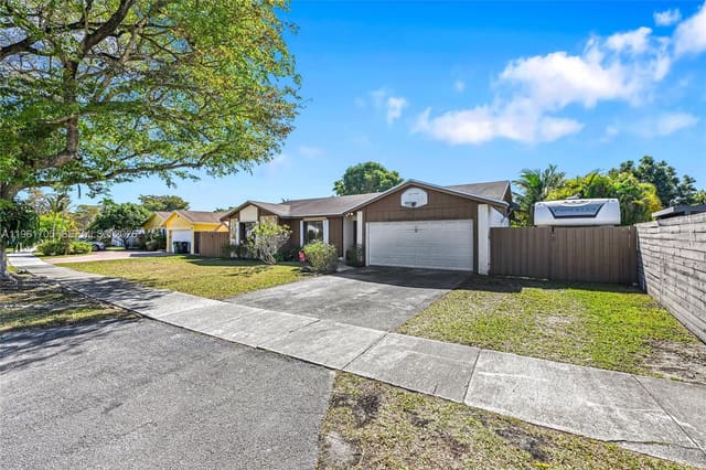 13010 SW 119th Street, sold in Shores Lindgren, Miami, FL