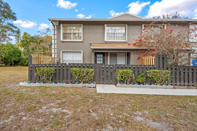 5130 Society Place W H, sold in Society Hill Cannongate, West Palm Beach, FL