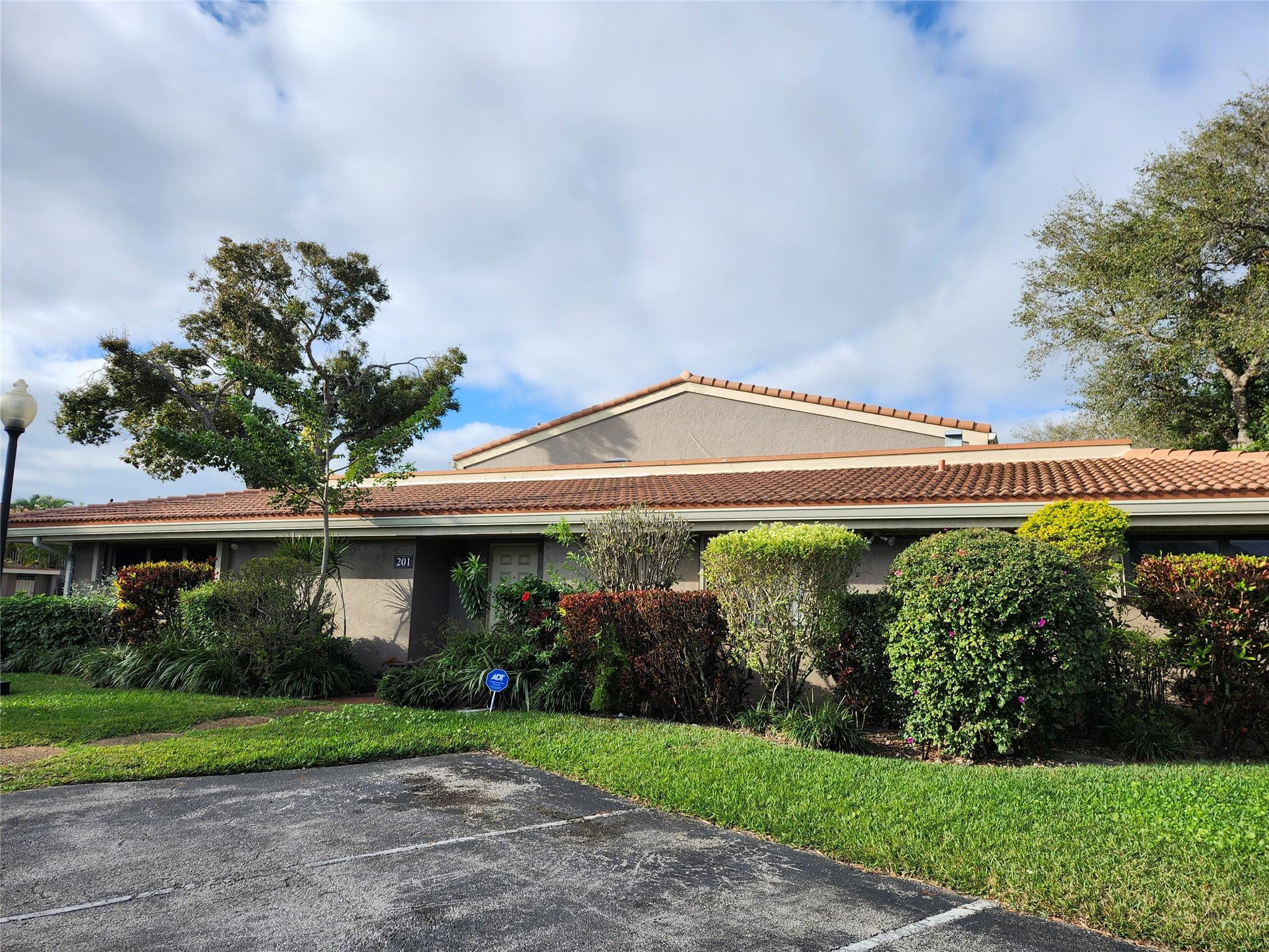 201 Dunwoody Lane 17-87, Hollywood, FL 33021, Hollywood