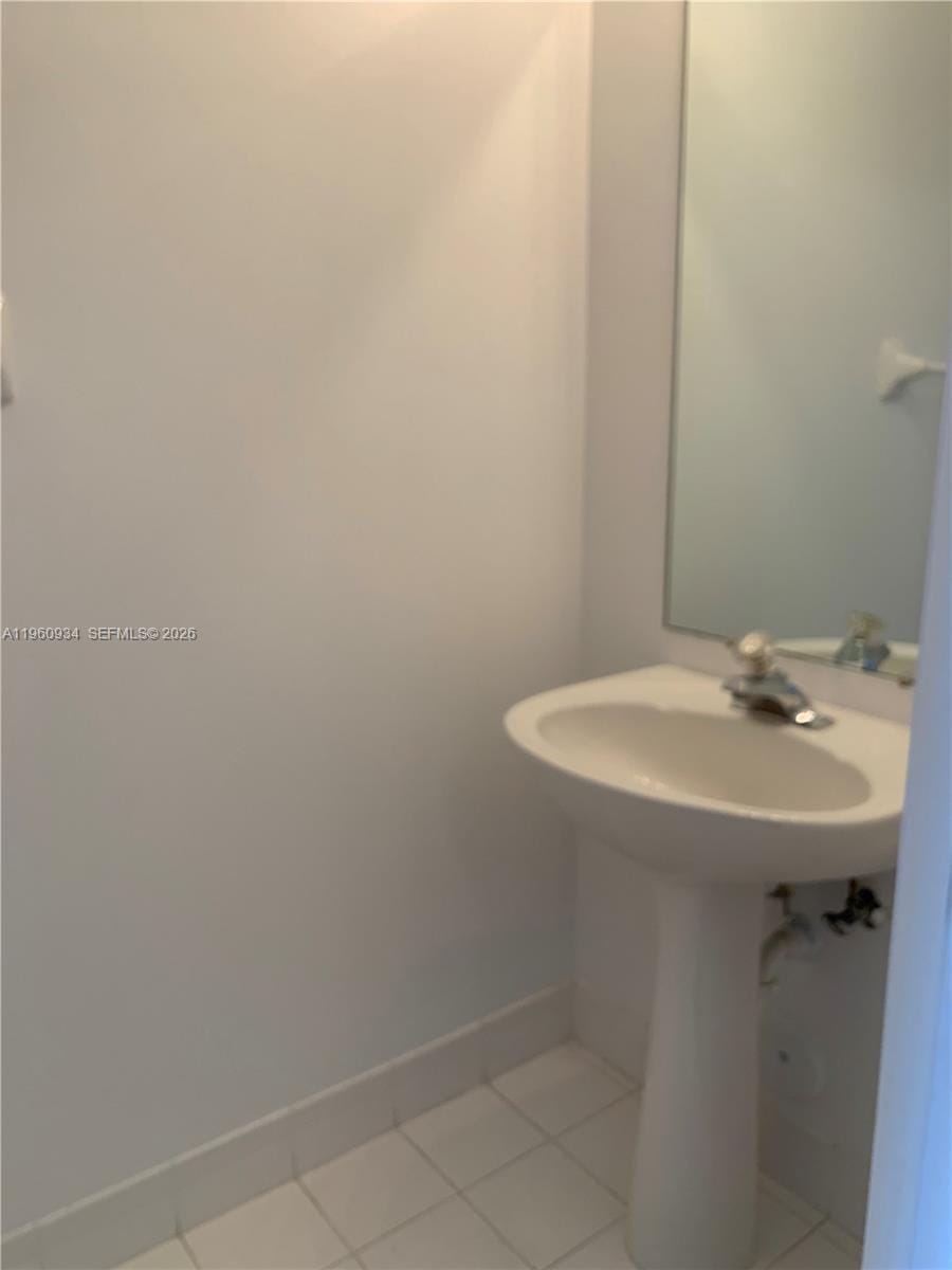 5610 NW 114th Place 205, Doral, FL 33178 photo 24