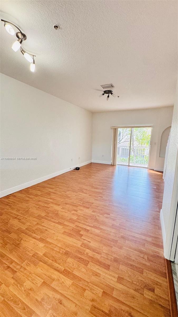 5610 NW 114th Place 205, Doral, FL 33178 photo 6