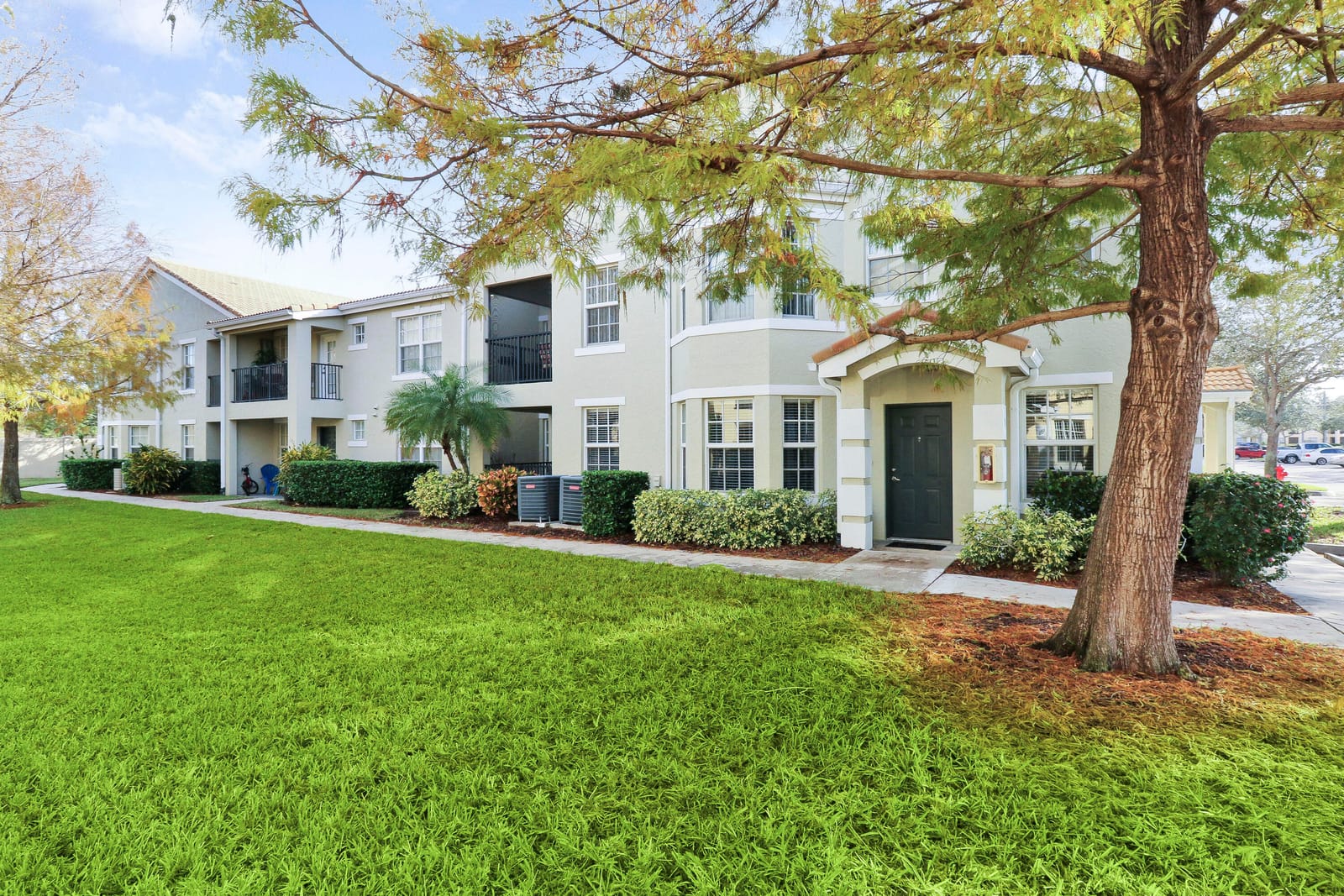 154 SW Peacock Boulevard 28101 — photo 2