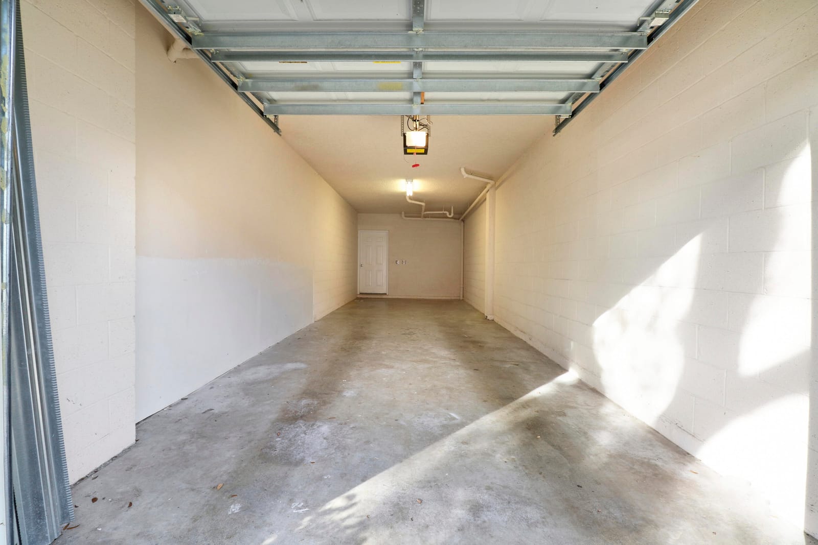 154 SW Peacock Boulevard 28101 — photo 4