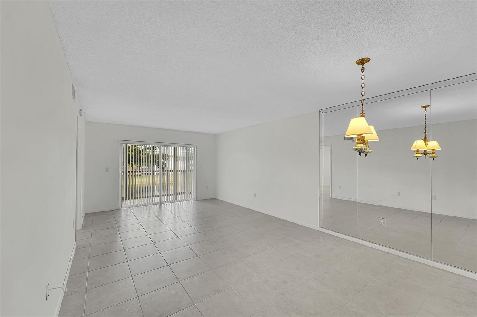 9537 Weldon Circle 202 — photo 2
