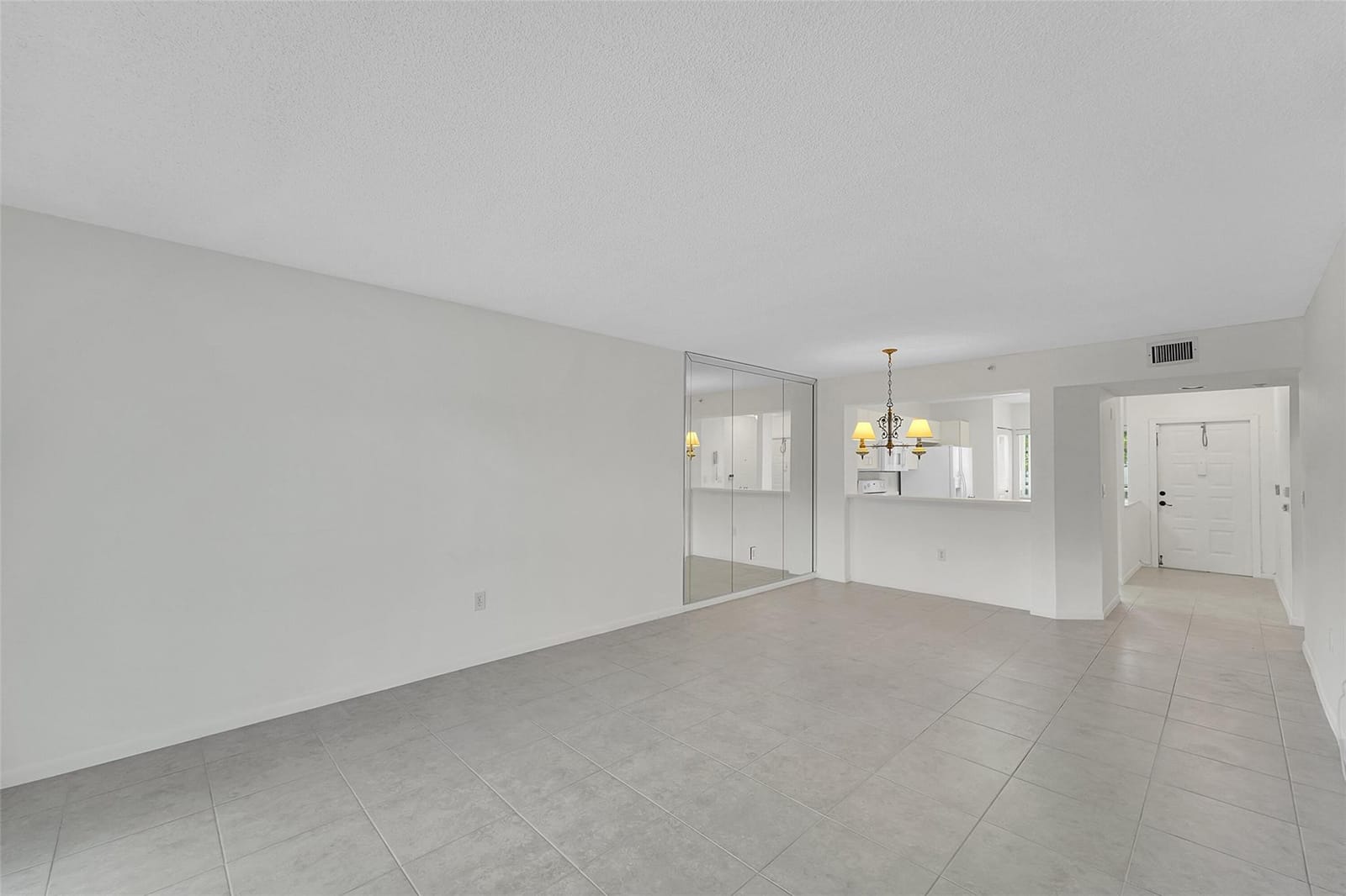 9537 Weldon Circle 202 — photo 4