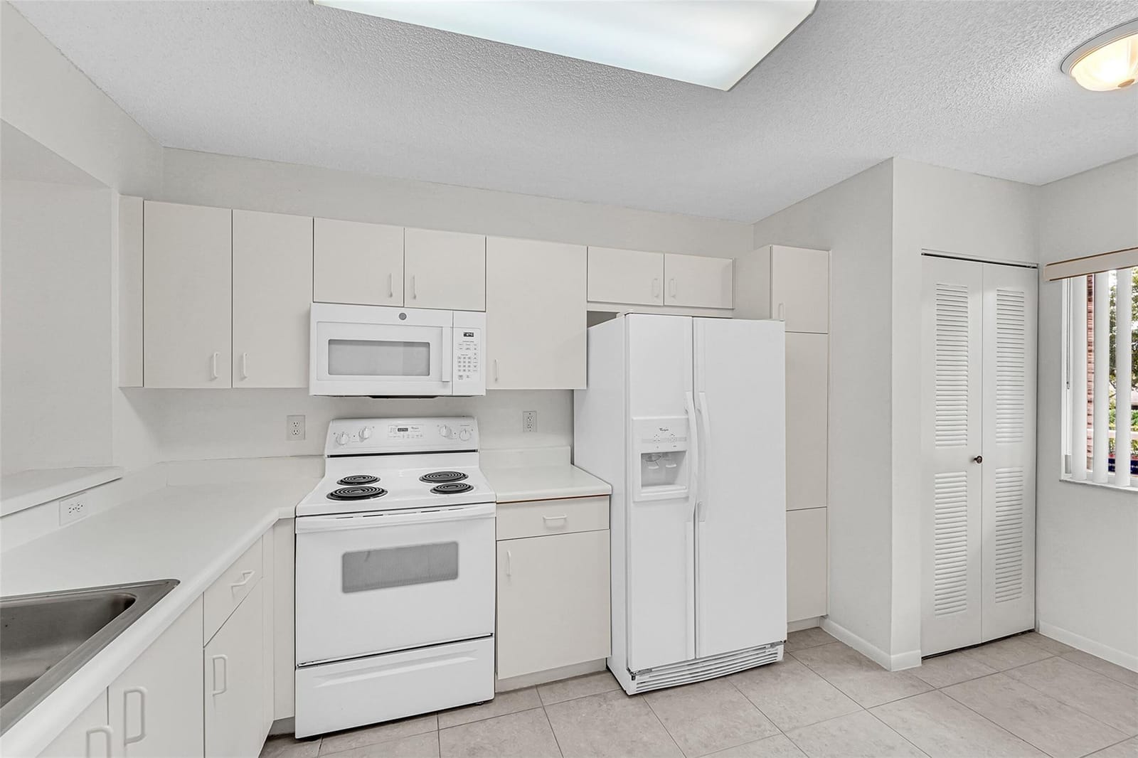 9537 Weldon Circle 202 — photo 7