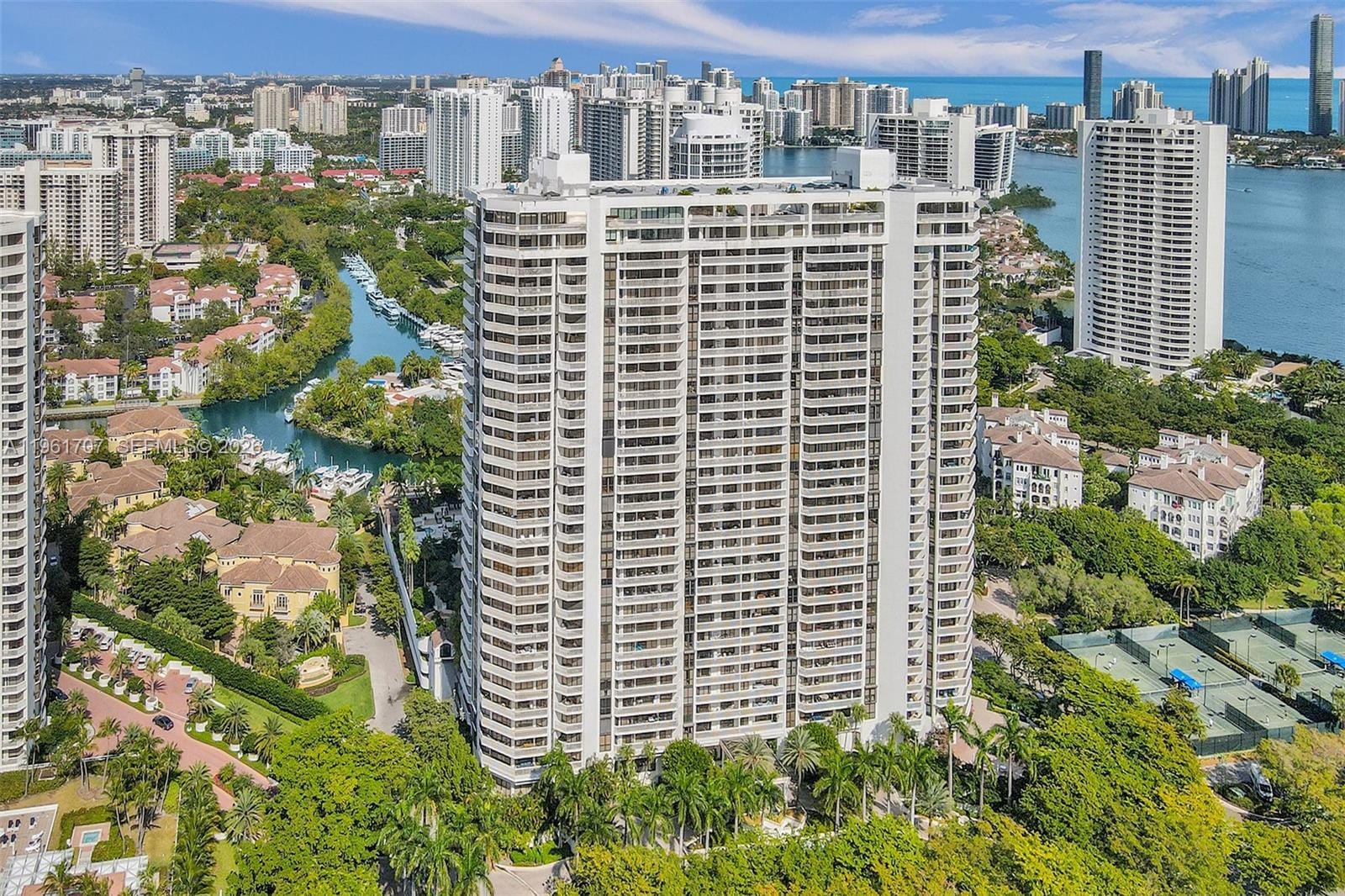 2000 Island Boulevard 503, Aventura, FL 33160 photo 10