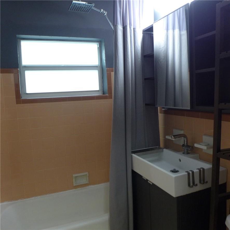 812 NE 15 Avenue — photo 6
