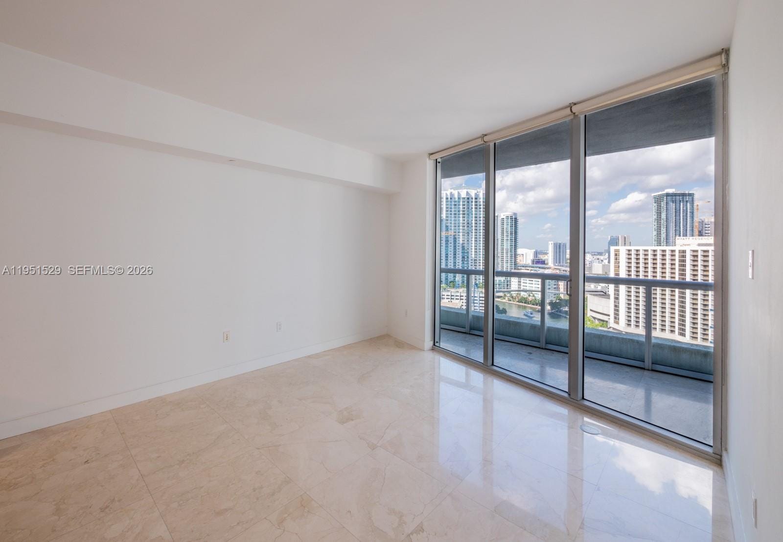 465 Brickell Avenue 2304 — photo 5