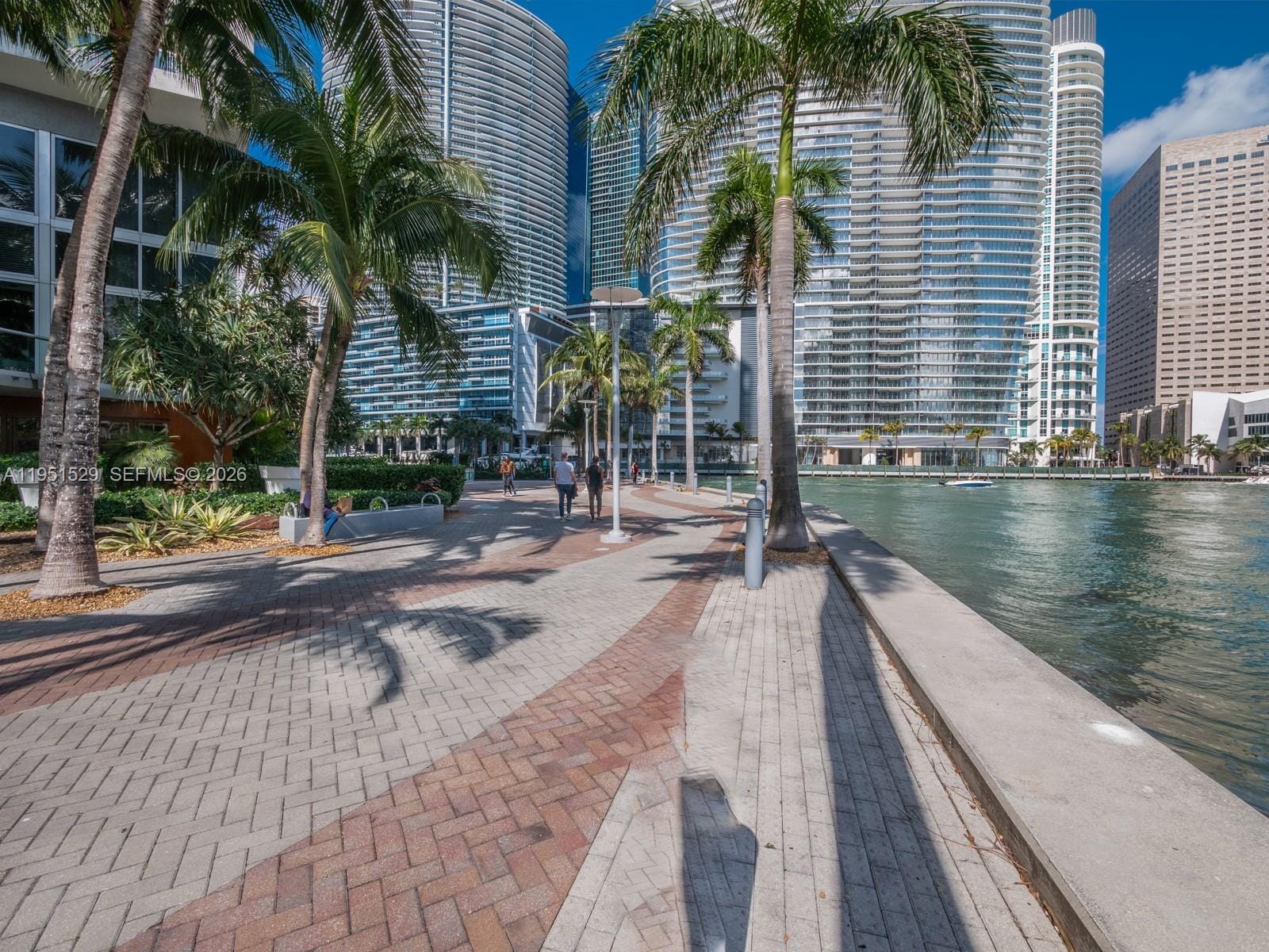 465 Brickell Avenue 2304 — photo 9