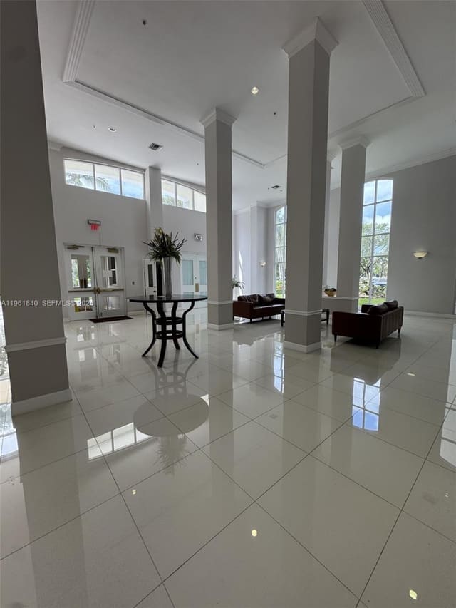 9725 NW 52nd Street 114, Doral, FL 33178