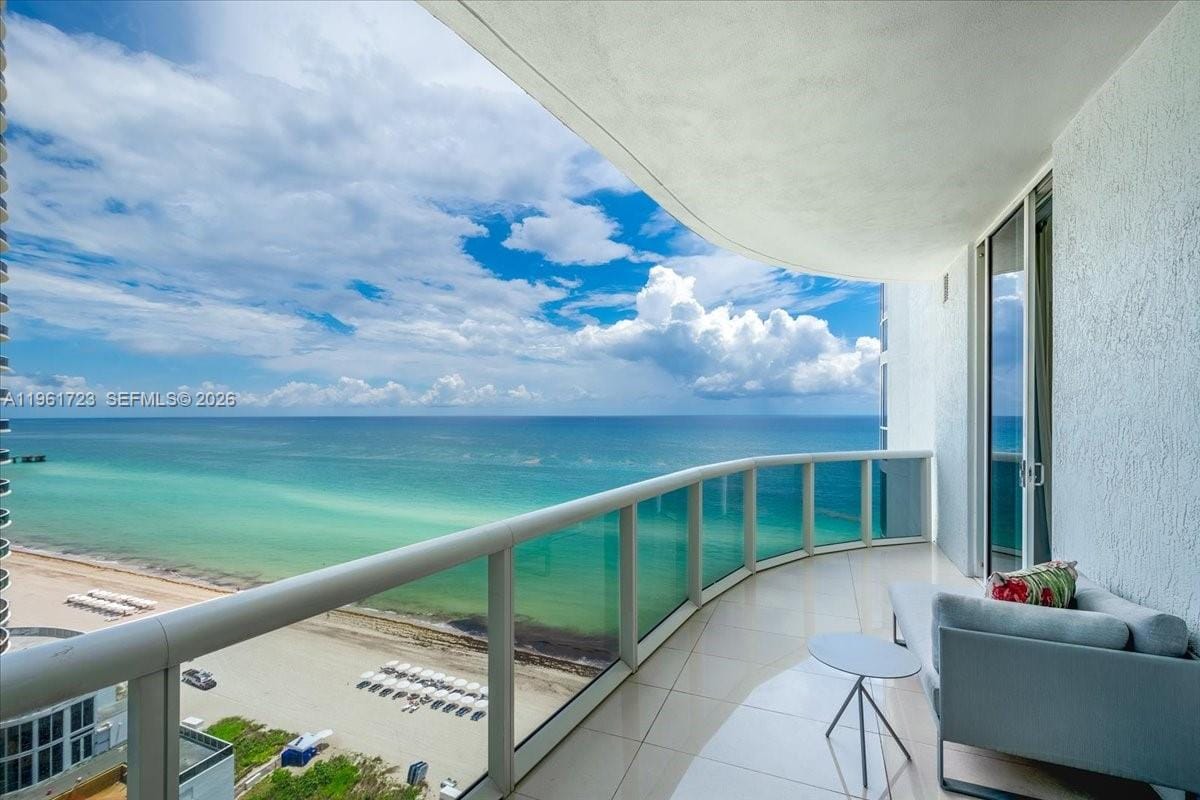 15811 Collins Avenue 1502, Sunny Isles Beach, FL 33160 photo 2