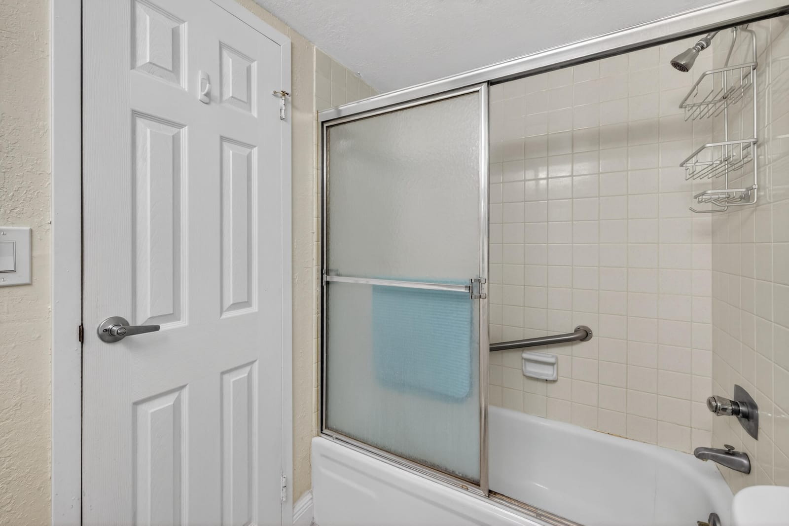 4850 NW 29 Court 327, Lauderdale Lakes, FL 33313 photo 14