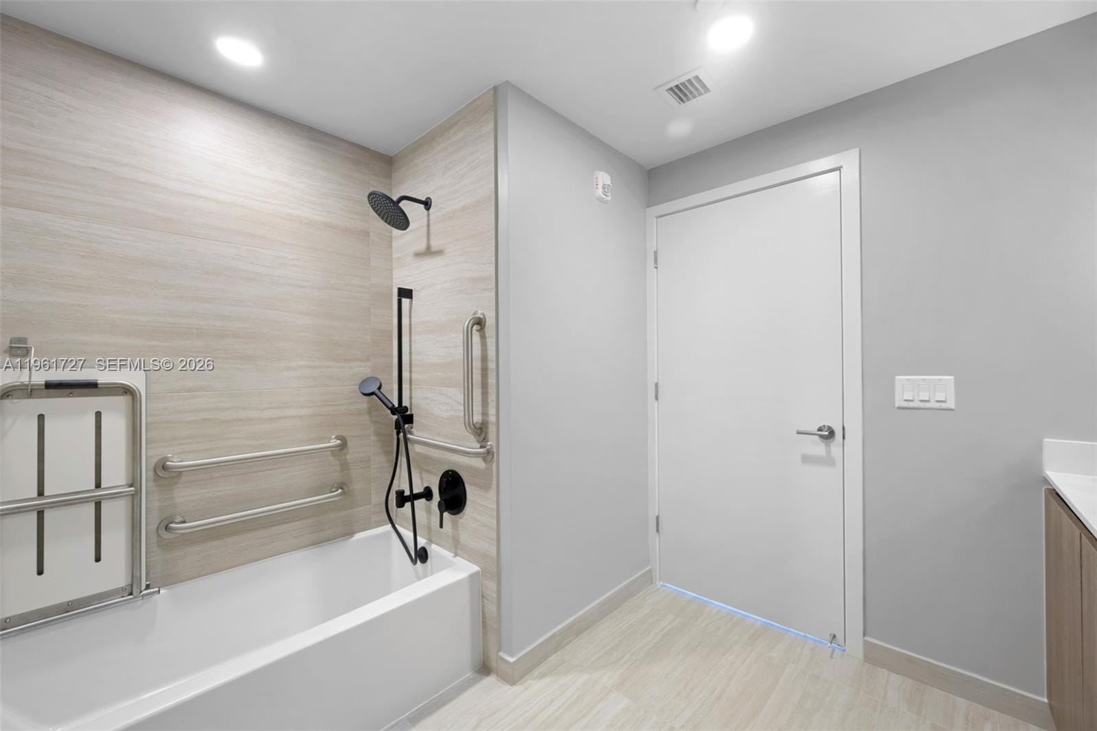 580 72nd Street 1210, Miami Beach, FL 33141 photo 17