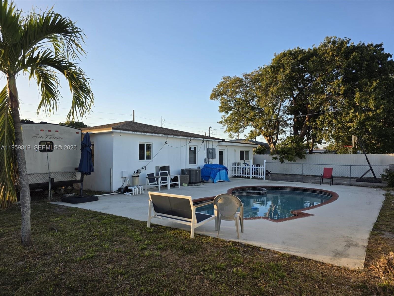 8523 NW 35th Place — photo 7