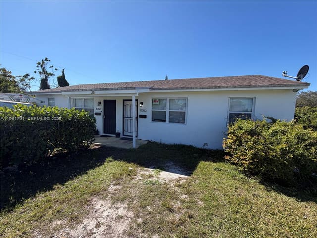 11700 SW 221st Street, Miami, FL 33170