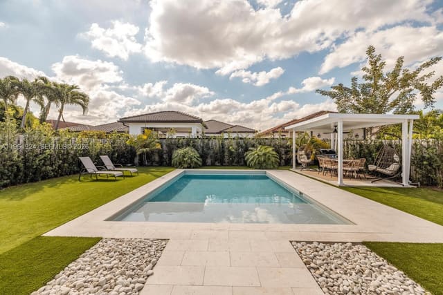 14468 SW 16th Street, sold in J G Heads Farms Sub, Miami, FL