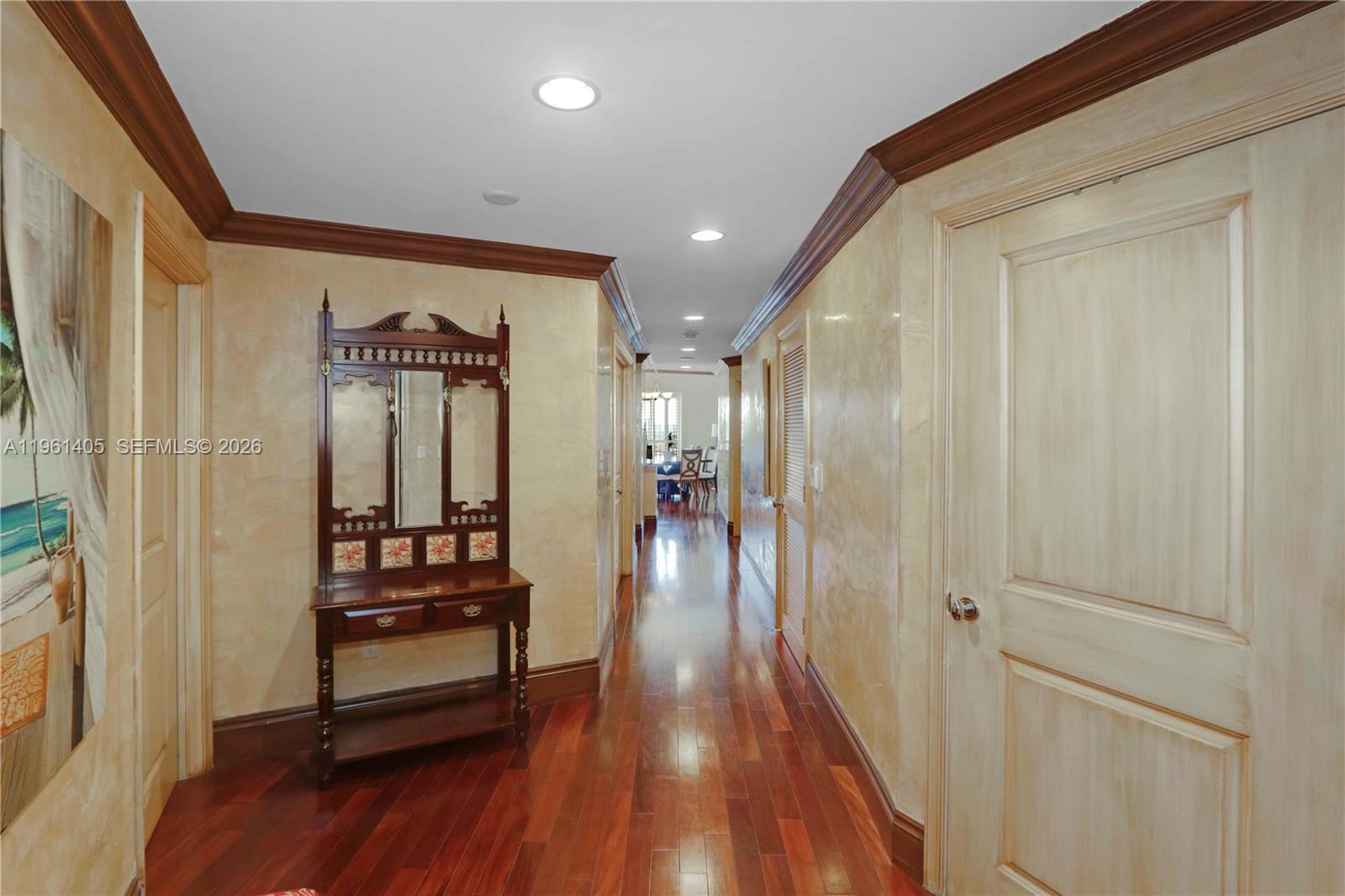 10 Aragon Avenue 1216, Coral Gables, FL 33134, Coral Gables