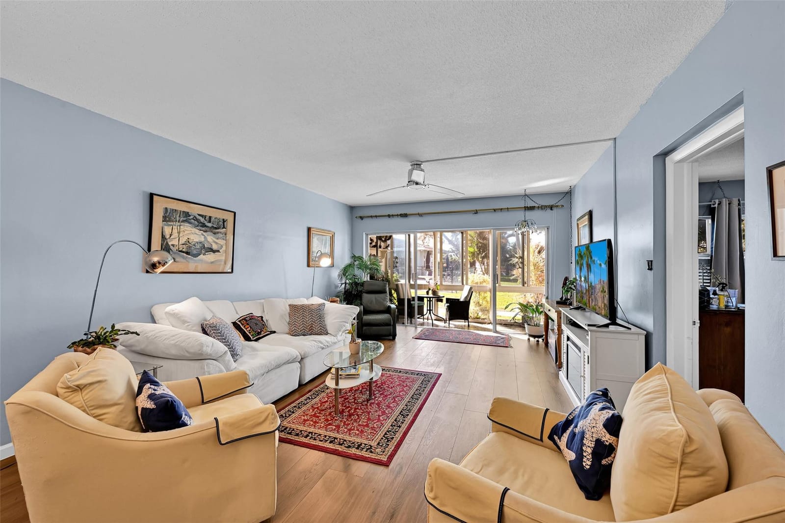 1100 SW 12th Street 108 — photo 2