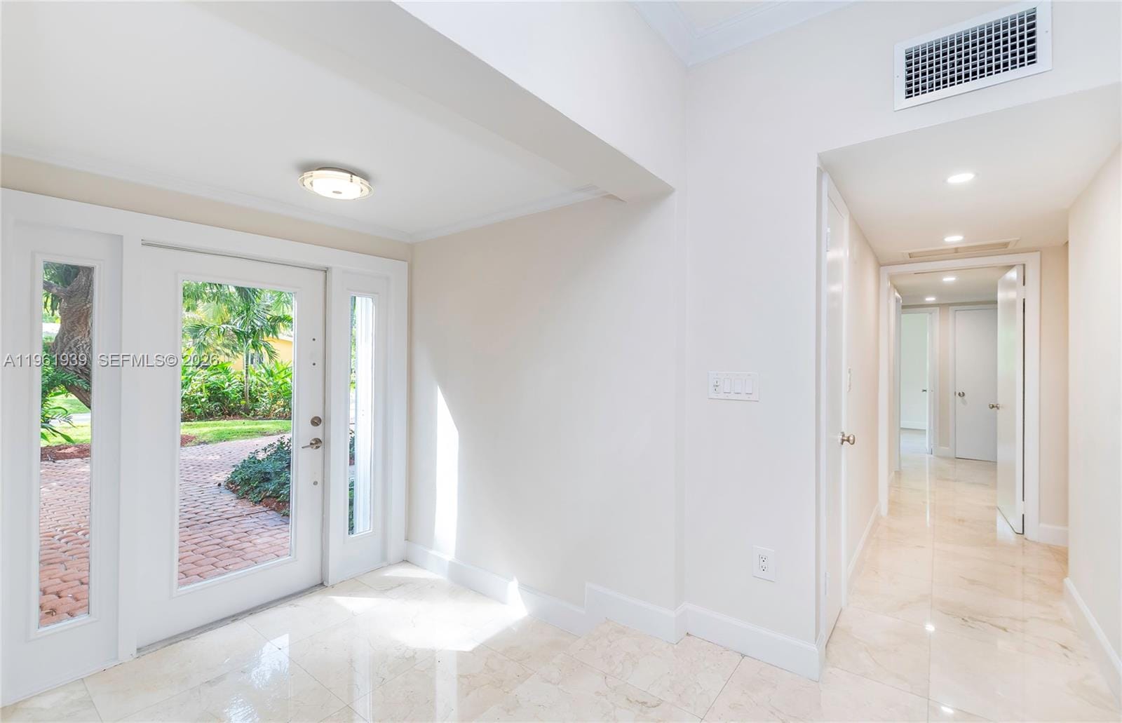 310 Harbor Court — photo 3