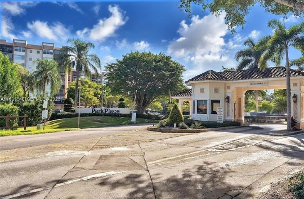 1300 Saint Charles Place L22, Pembroke Pines, FL 33026, Pembroke Pines
