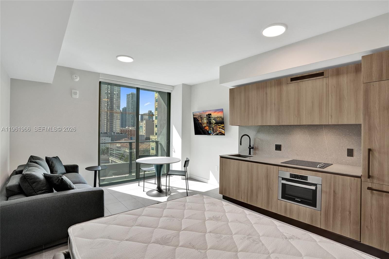 121 NE 5th Street 1001B — photo 11