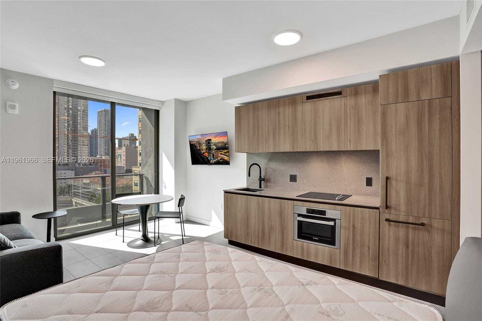 121 NE 5th Street 1001B — photo 10