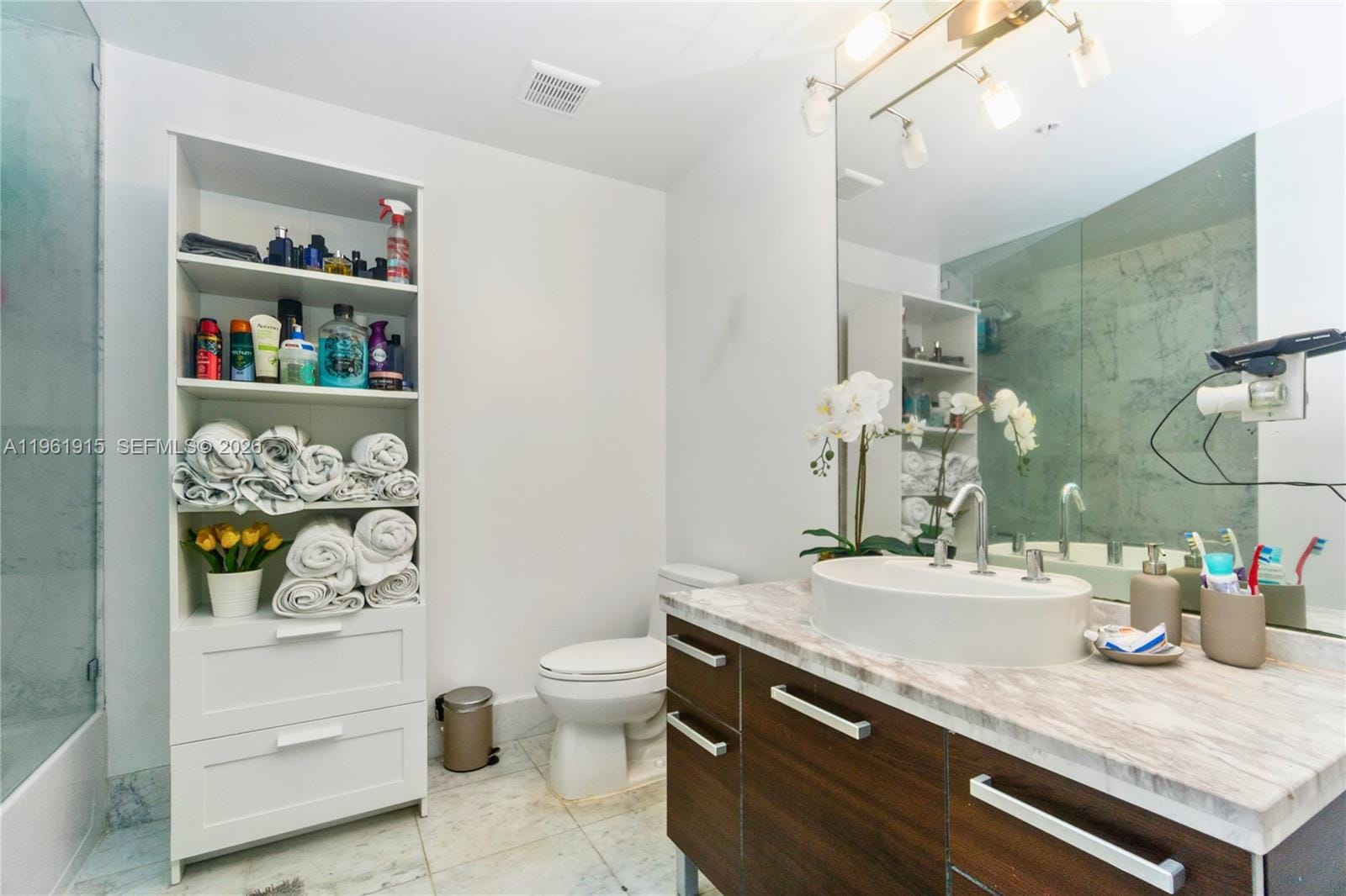 253 NE 2nd Street 3105, Miami, FL 33132 photo 15