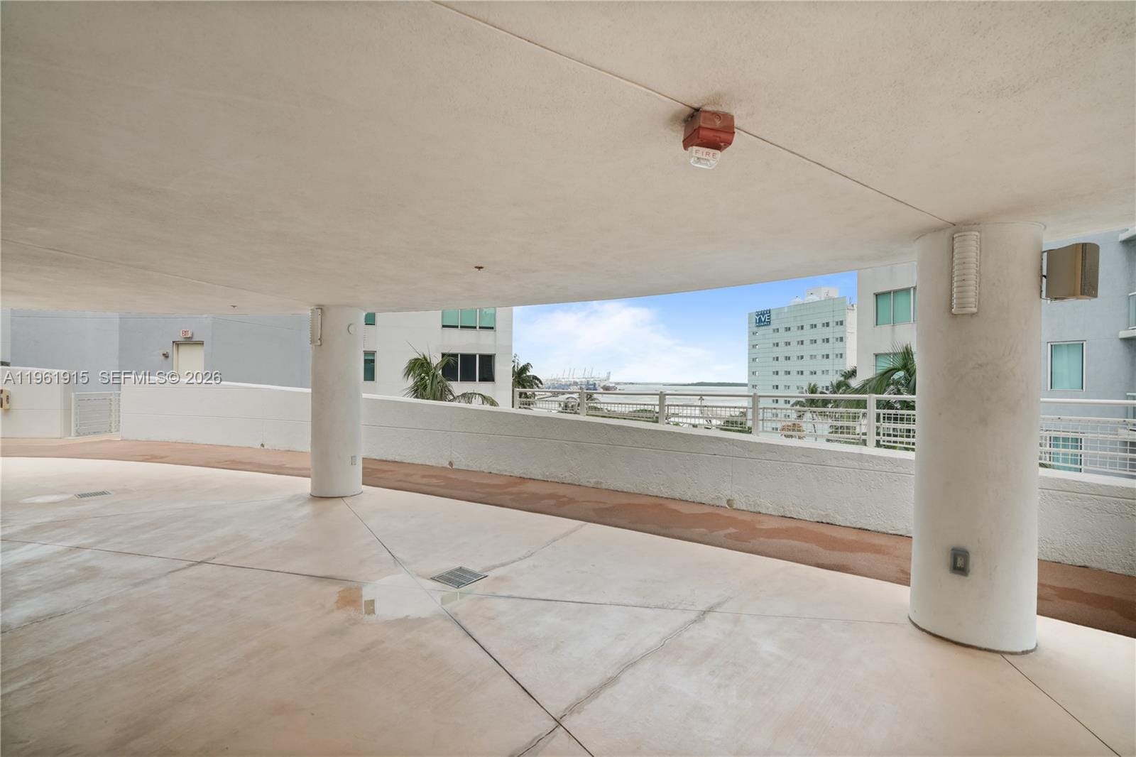 253 NE 2nd Street 3105, Miami, FL 33132 photo 23