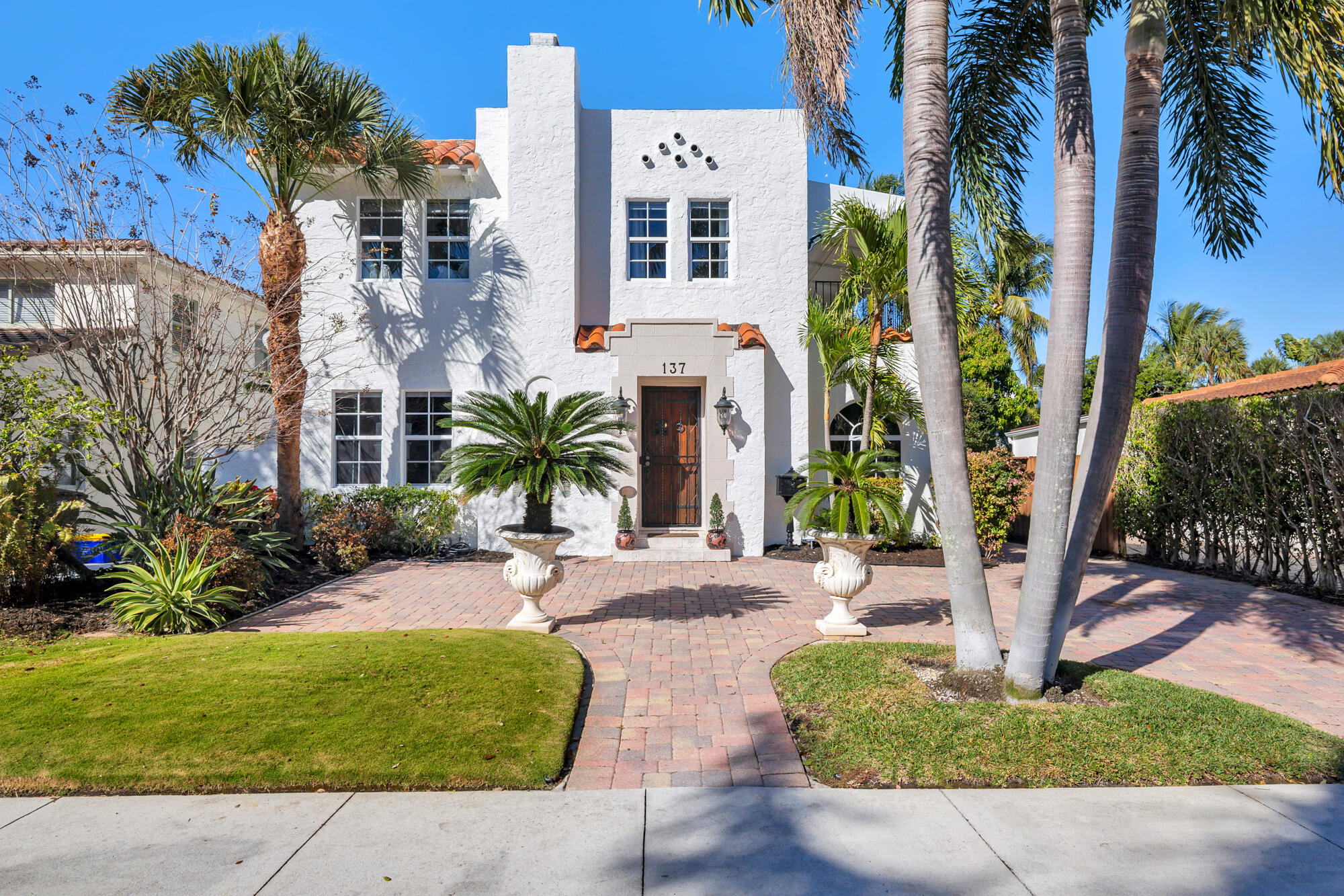 137 Edgewood Drive, West Palm Beach, FL 33405, West Palm Beach