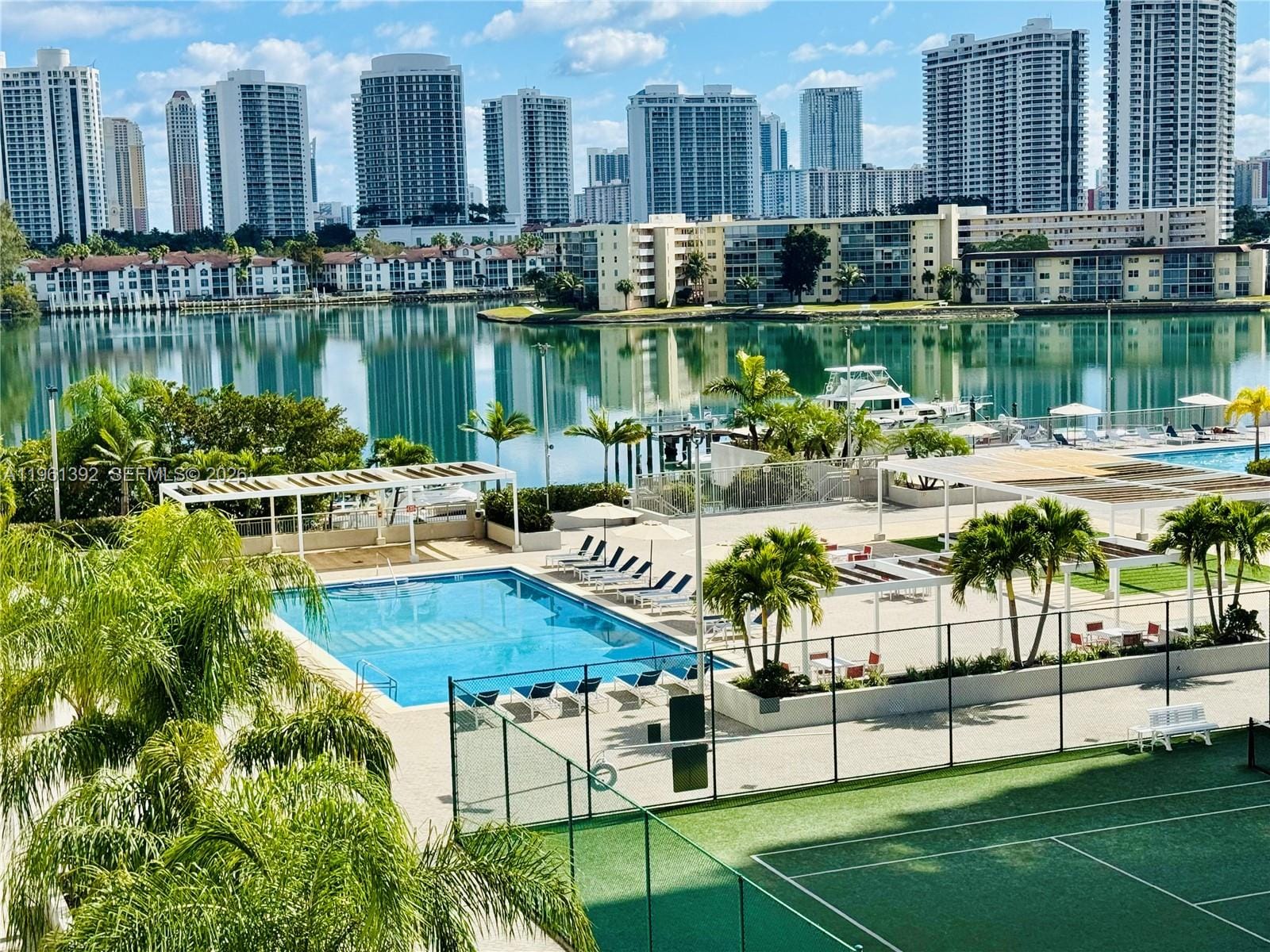 18051 Biscayne Boulevard 503, Aventura, FL 33160 photo 17