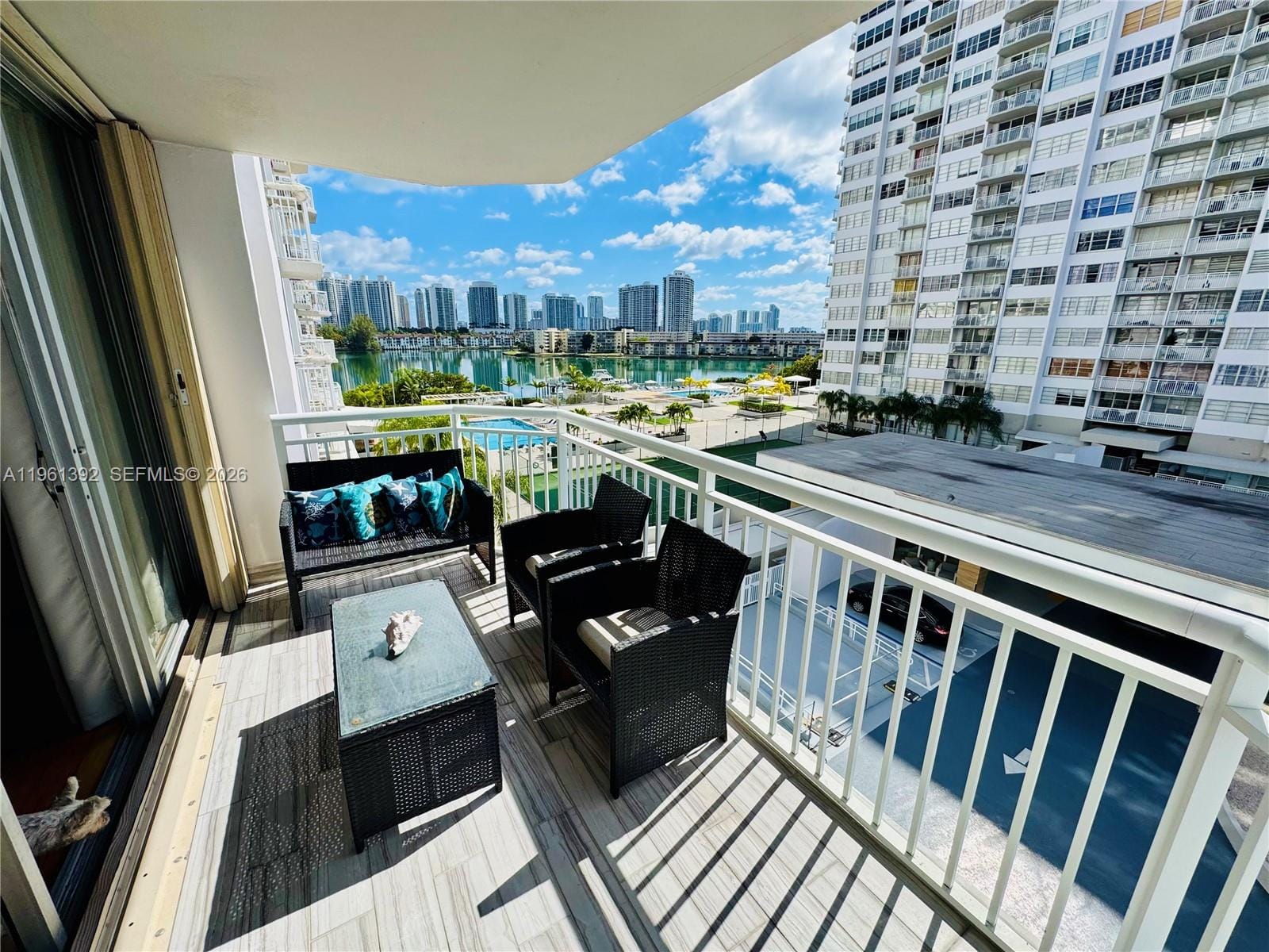 18051 Biscayne Boulevard 503, Aventura, FL 33160 photo 18